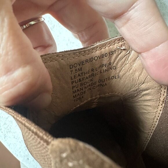 NEW Steve Madden Dover Cognac Suede Leather Ankle Chelsea Booties Size 7.5M - Picture 9 of 11